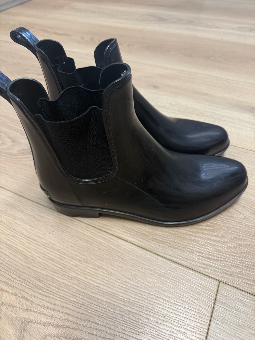 Lauren Ralph Lauren “Tally-Bo-Rai” Short Glossy Rain Boots Woman’s Size 9